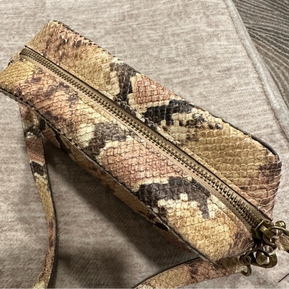 Madewell Leather Embossed Snakeskin Transport Camera Crossbody Bag NWOT #MW1 - Picture 8 of 17
